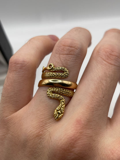 18ct gold snake ring