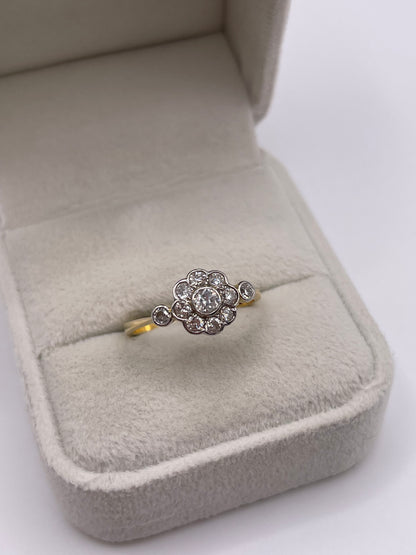 18ct gold diamond cluster ring
