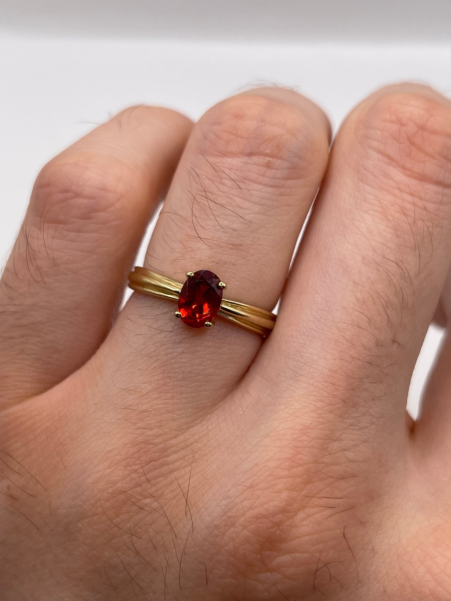 9ct gold quartz ring