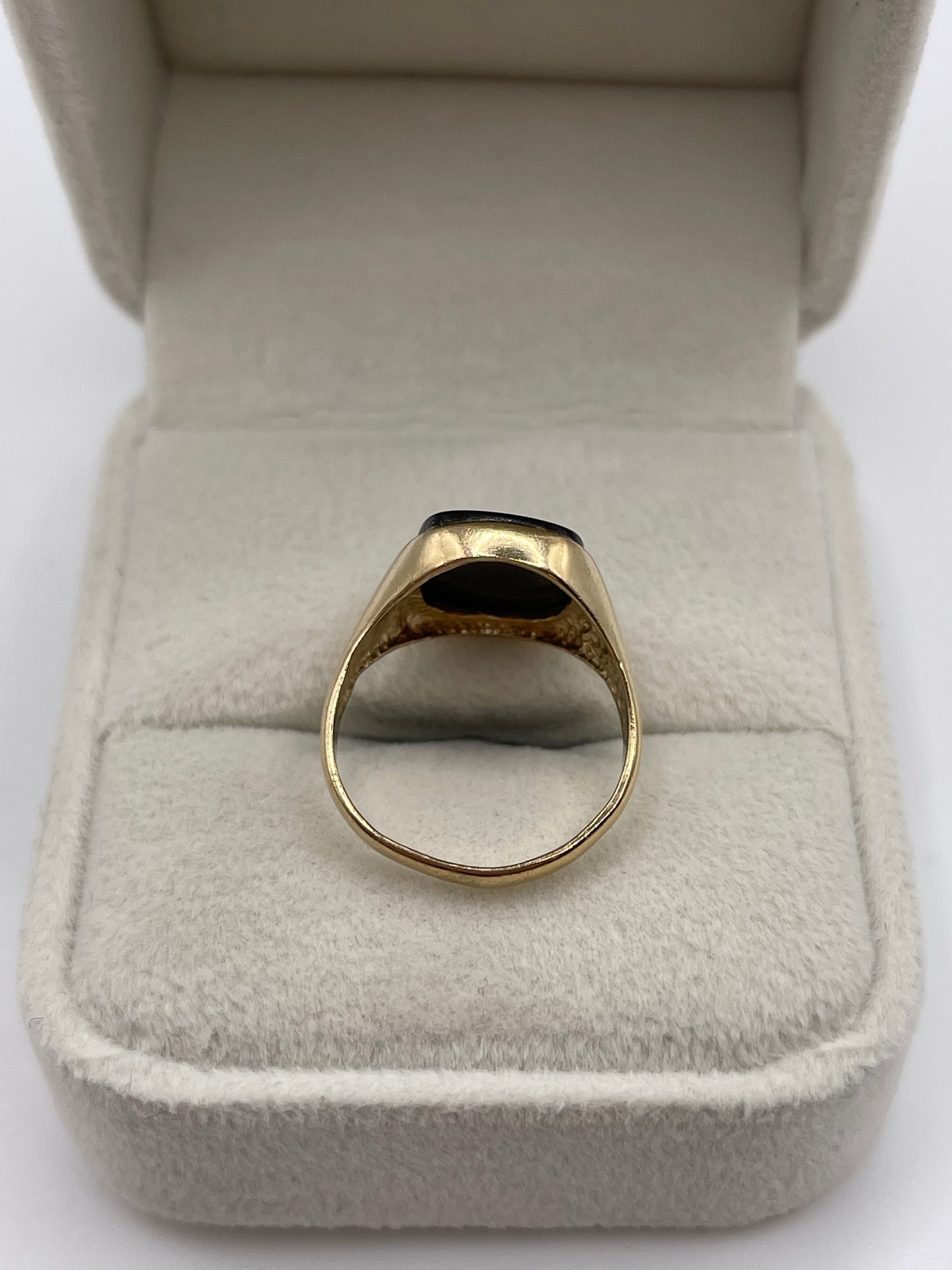 9ct gold onyx signet ring