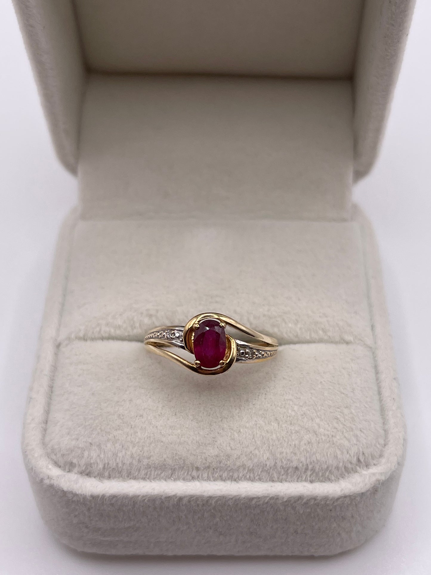 9ct gold ruby and diamond ring