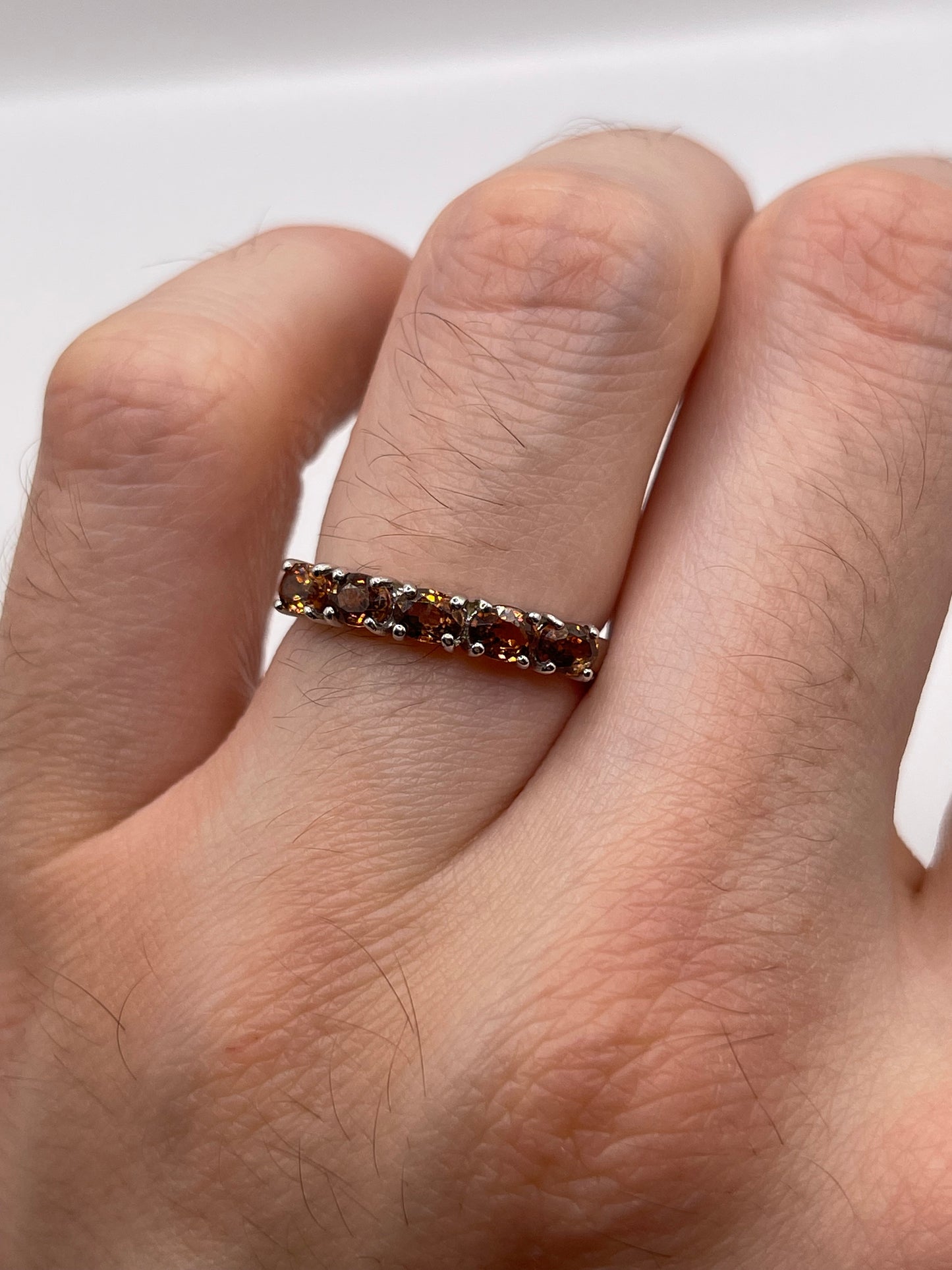 9ct white gold zircon ring