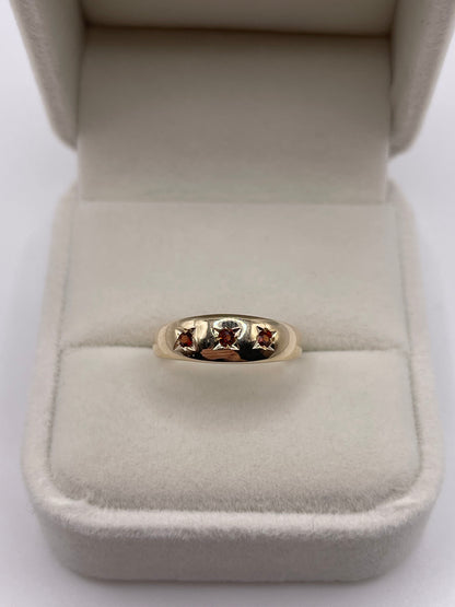 9ct gold garnet gypsy ring