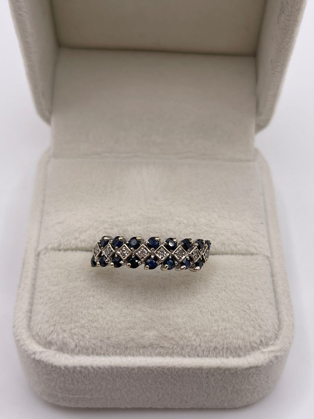9ct gold sapphire and diamond ring