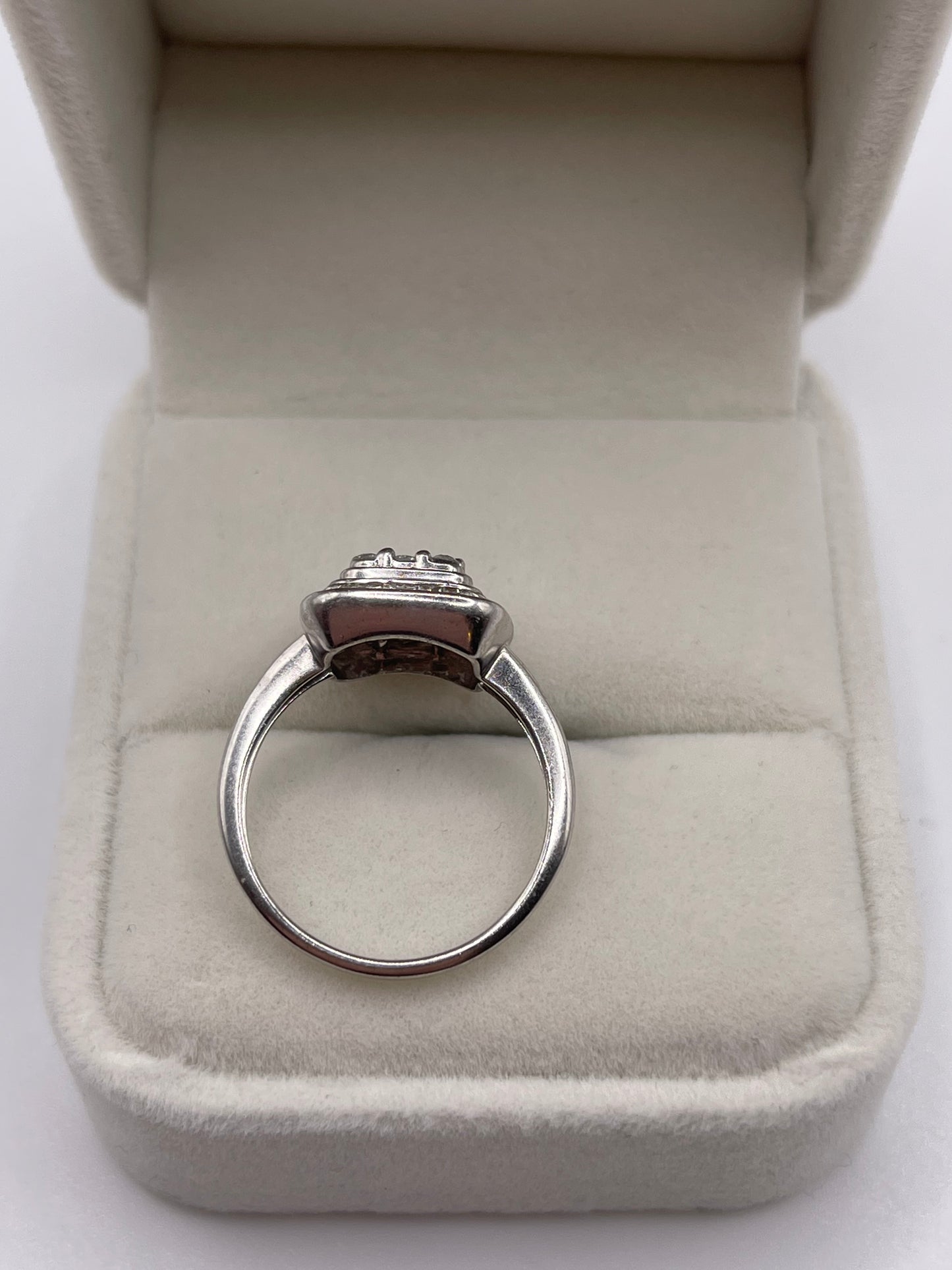 9ct white gold diamond cluster ring