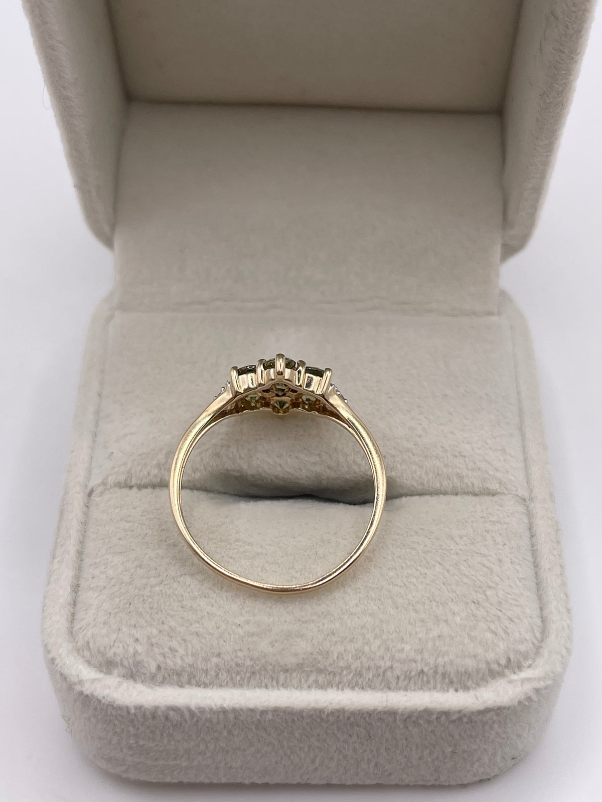 9ct gold sphene and diamond ring