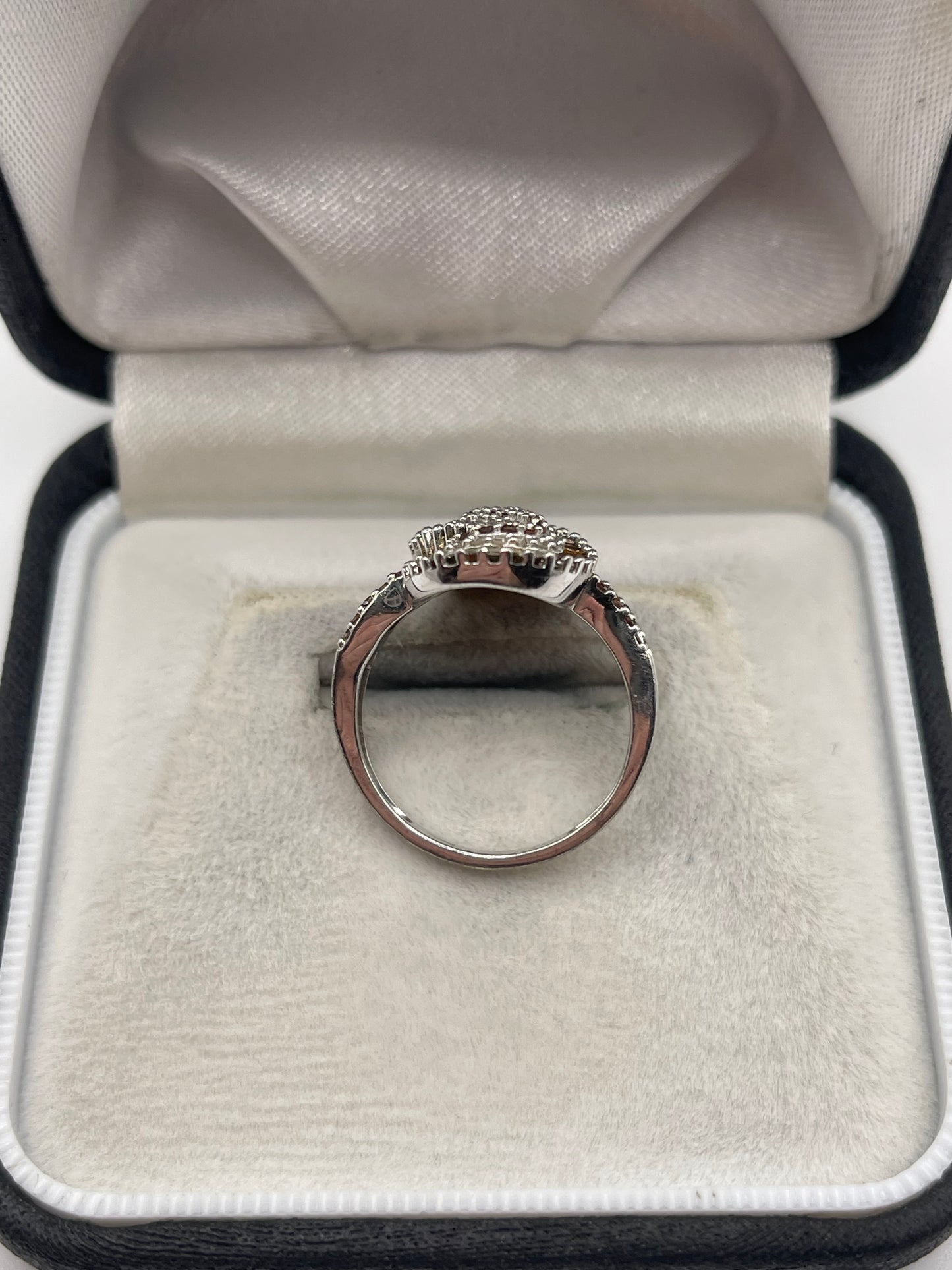9ct white gold diamond cluster ring