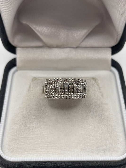 9ct gold diamond cluster ring