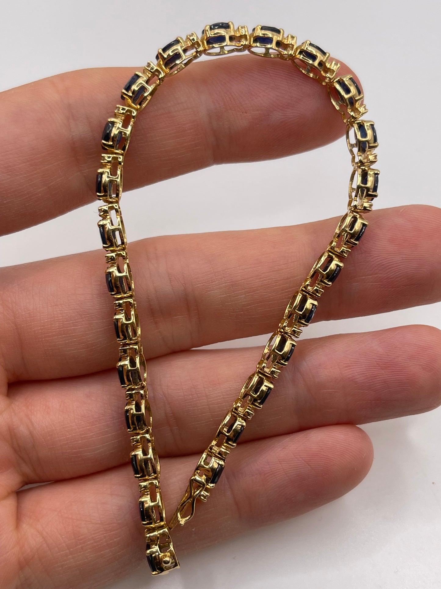 18ct gold sapphire and diamond bracelet