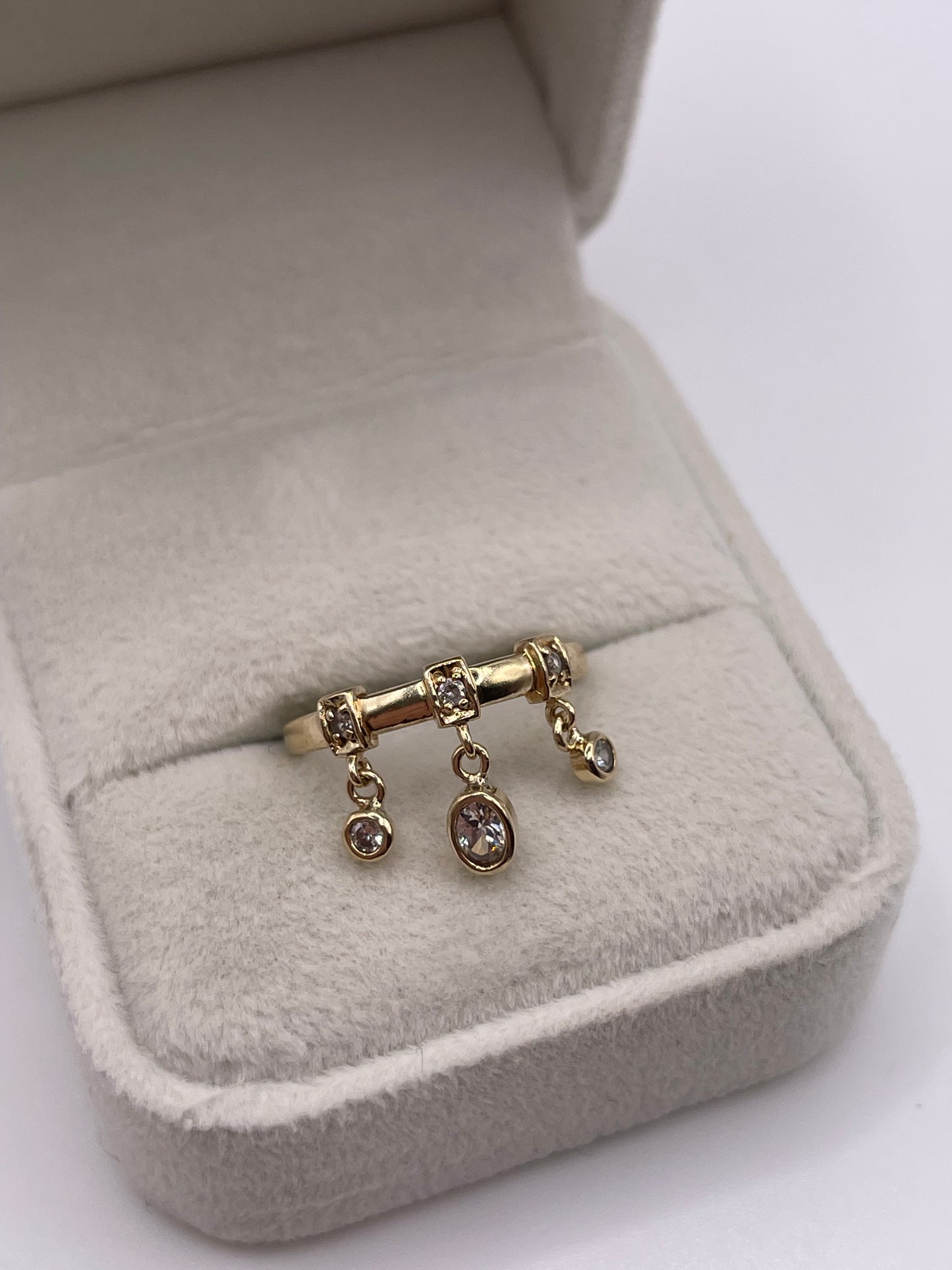 9ct gold cz charm ring