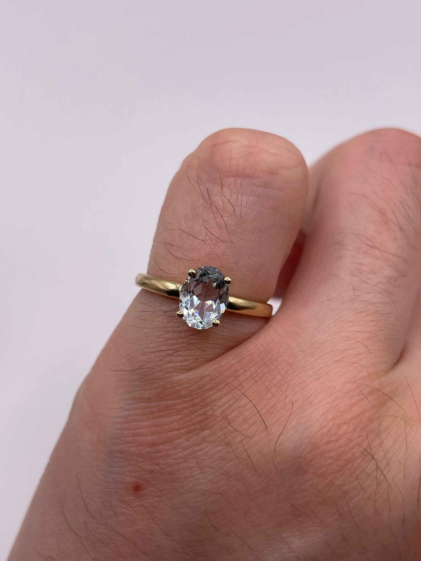 9ct gold aquamarine ring