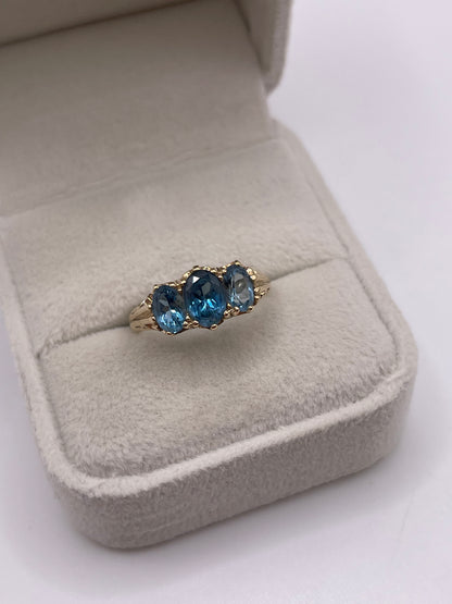 9ct gold topaz ring