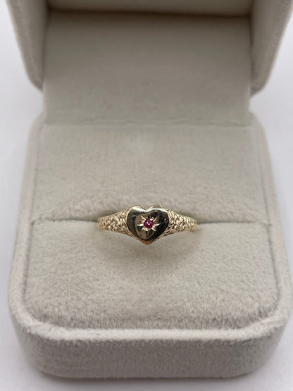 9ct gold ruby heart ring