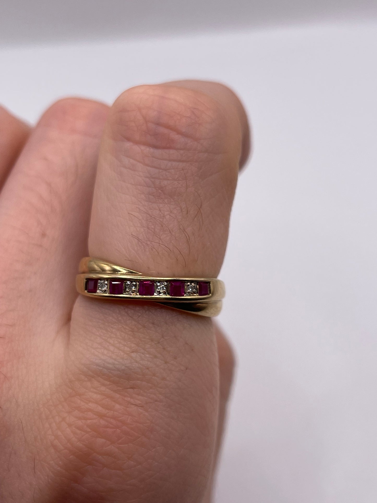 9ct gold ruby and diamond ring