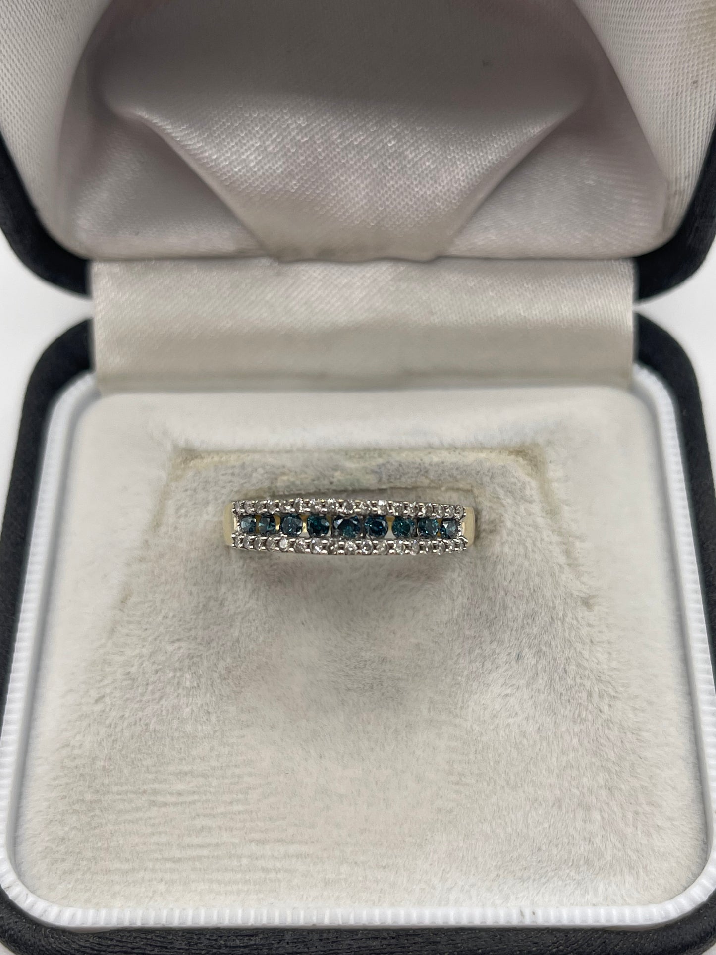 9ct gold diamond cluster ring