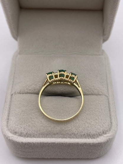 9ct gold emerald and diamond ring