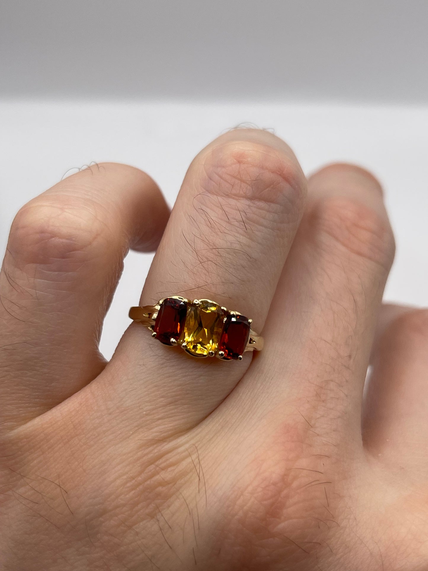 9ct gold citrine and garnet ring