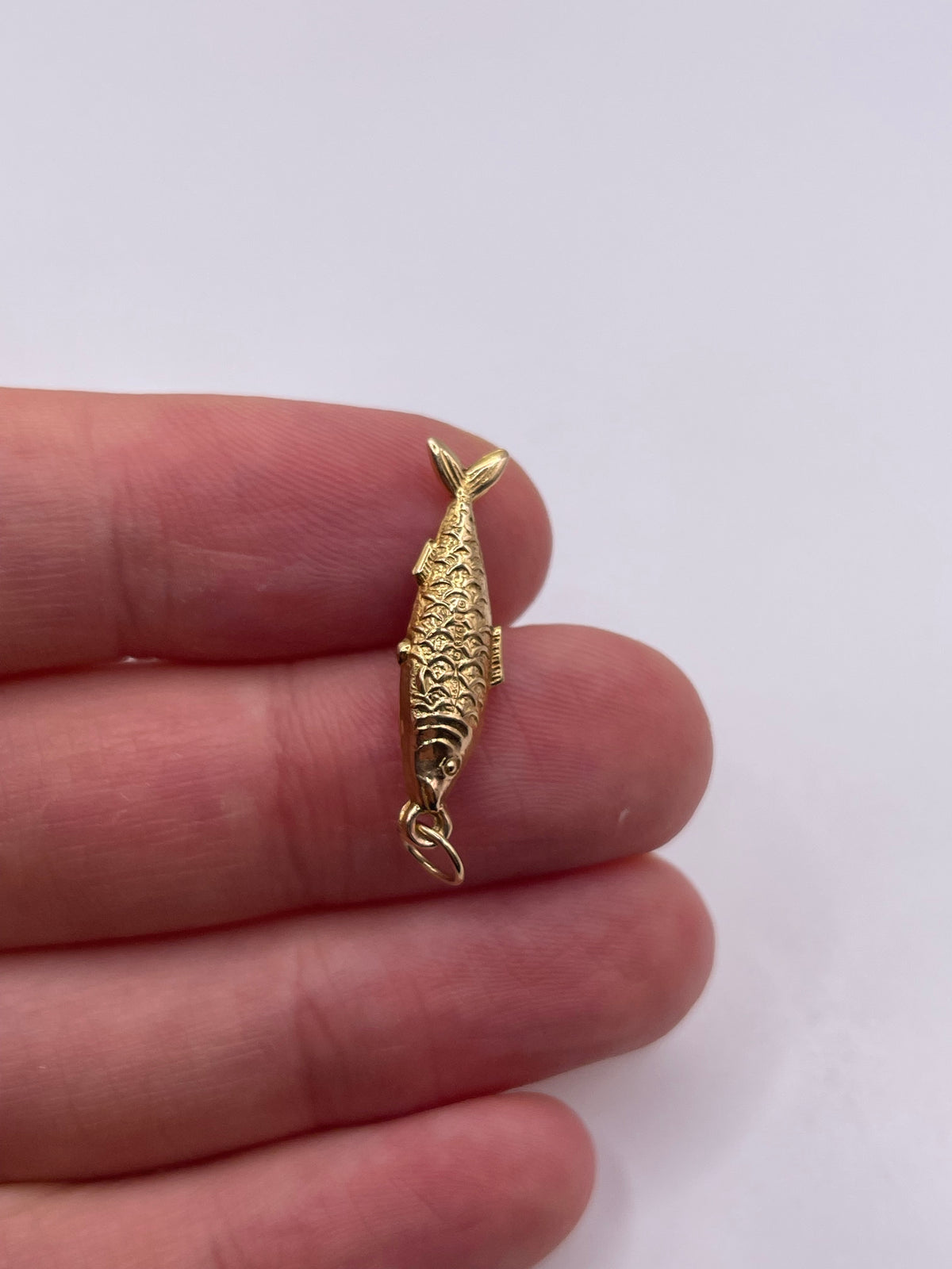 9ct gold fish charm