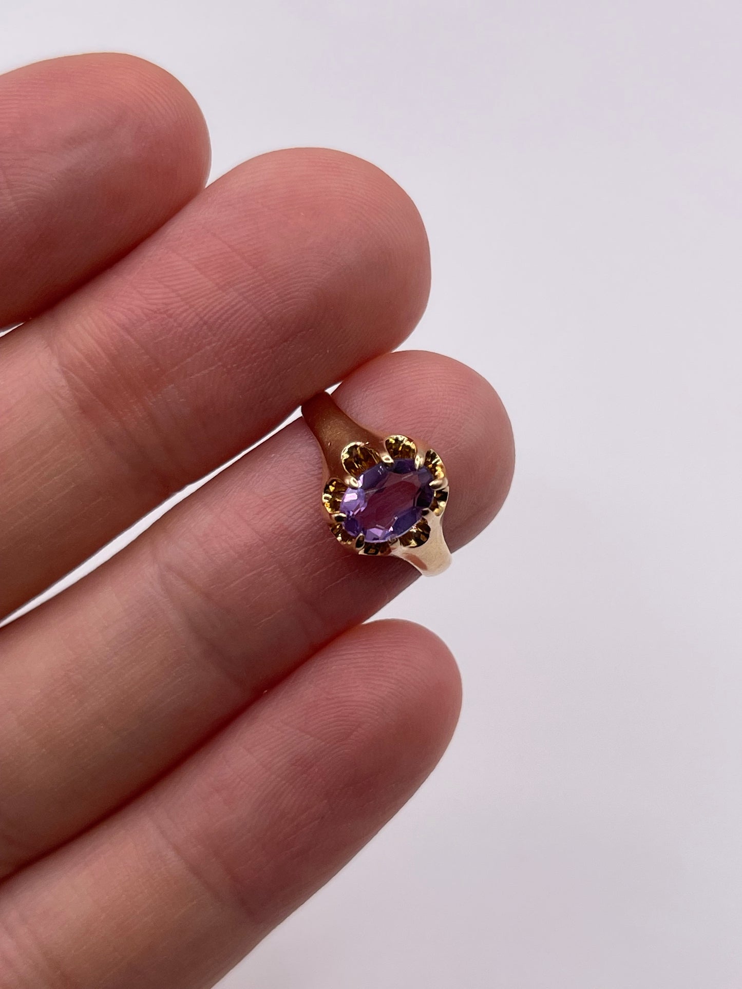 9ct gold amethyst ring