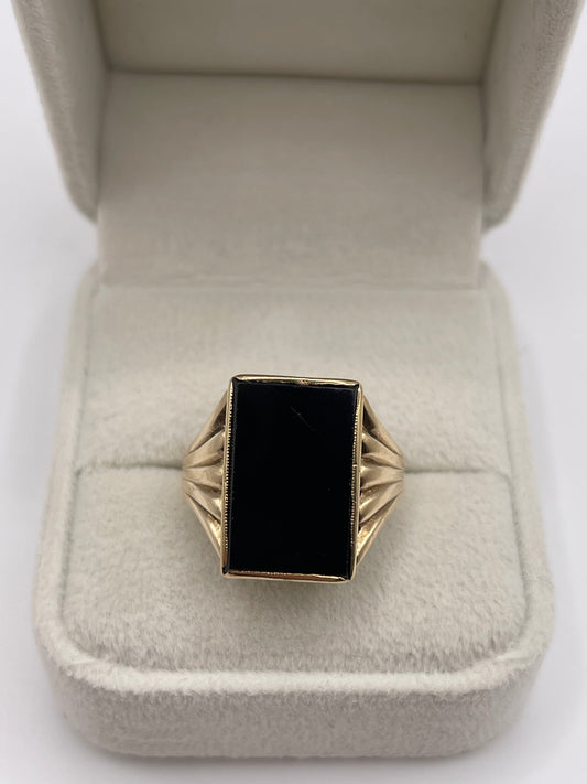 9ct gold onyx ring