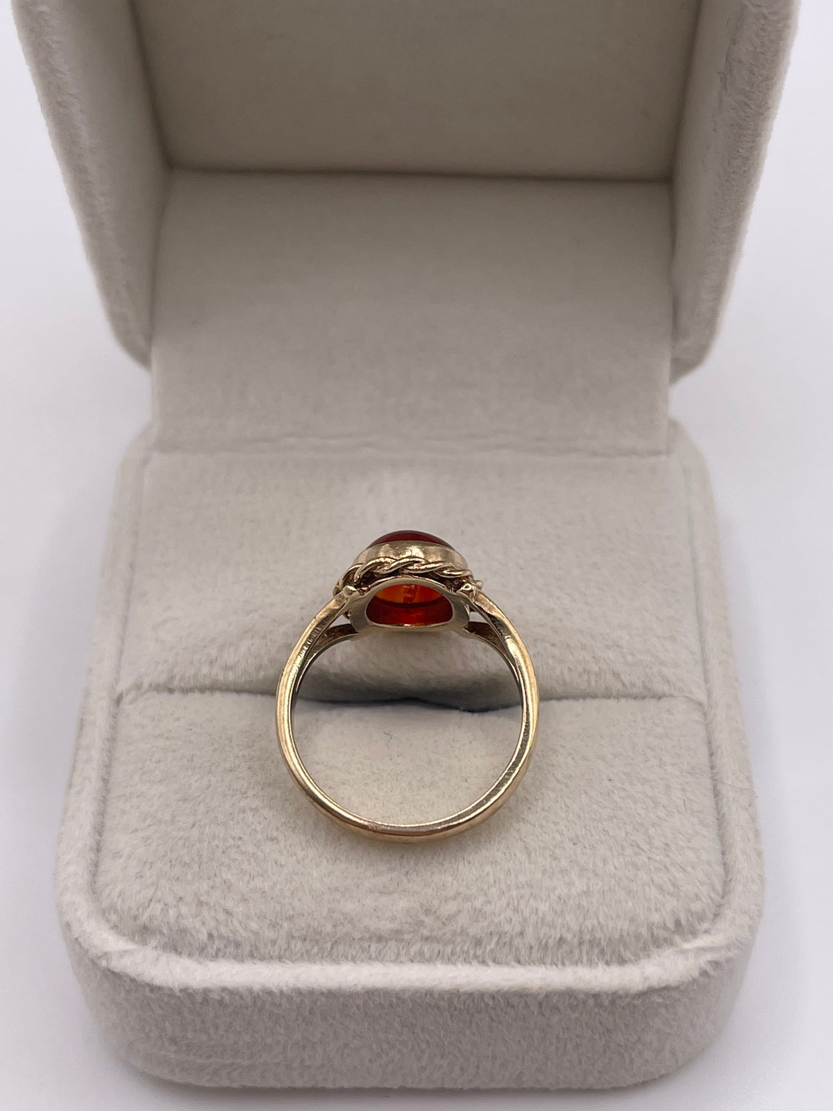 9ct gold agate ring