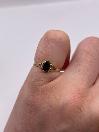 9ct gold onyx ring