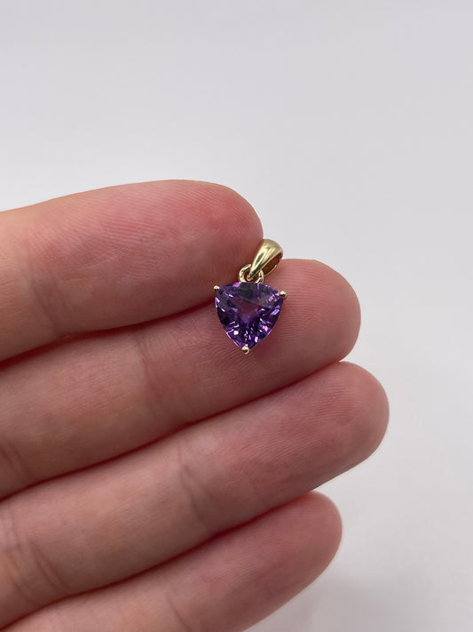9ct gold amethyst pendant