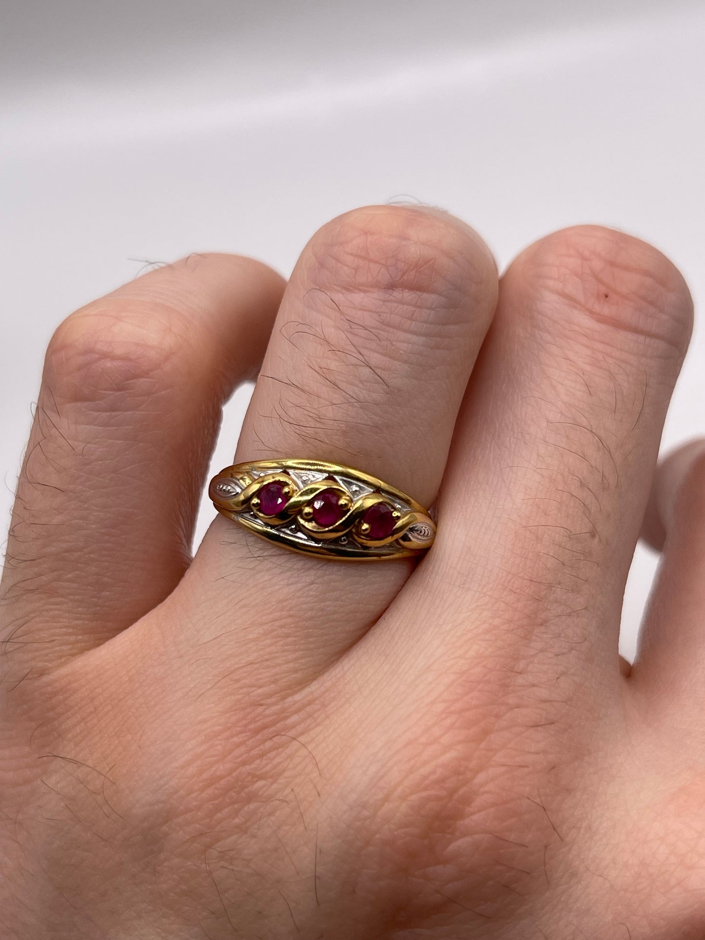 9ct gold ruby ring