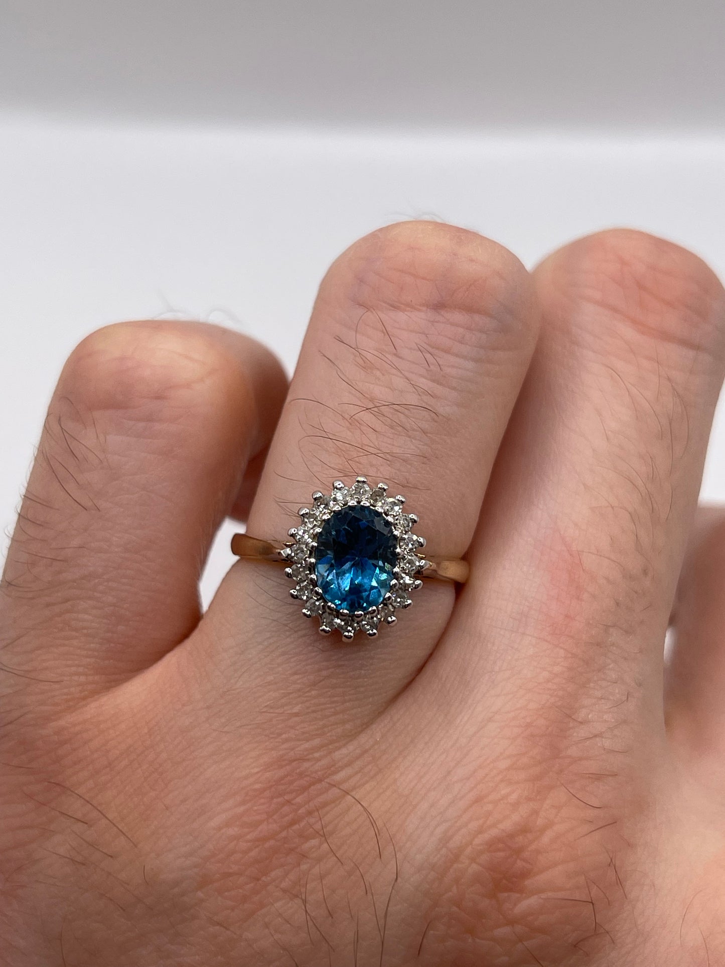 9ct gold topaz and diamond ring