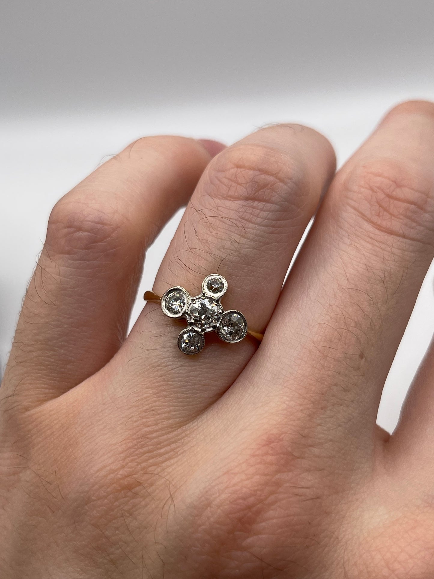 18ct gold diamond ring