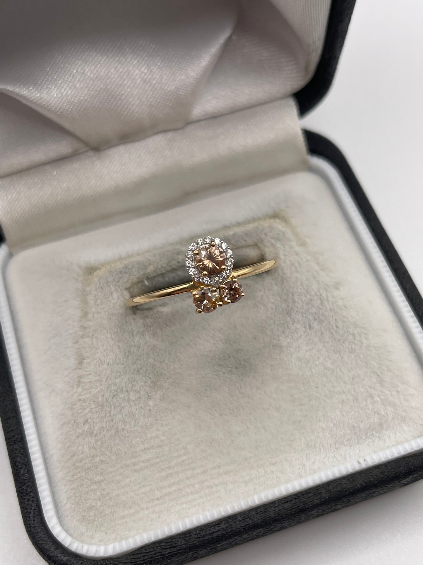 9ct gold morganite and zircon ring