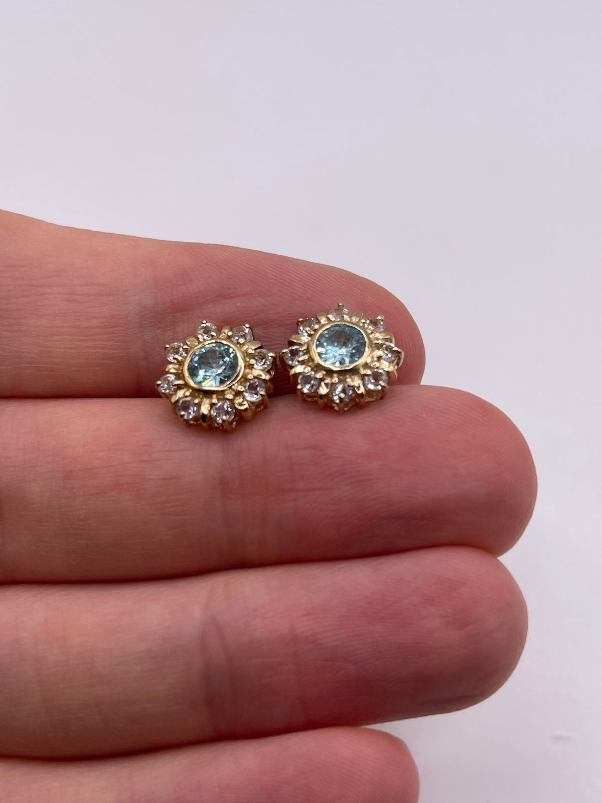 9ct gold zircon cluster earrings