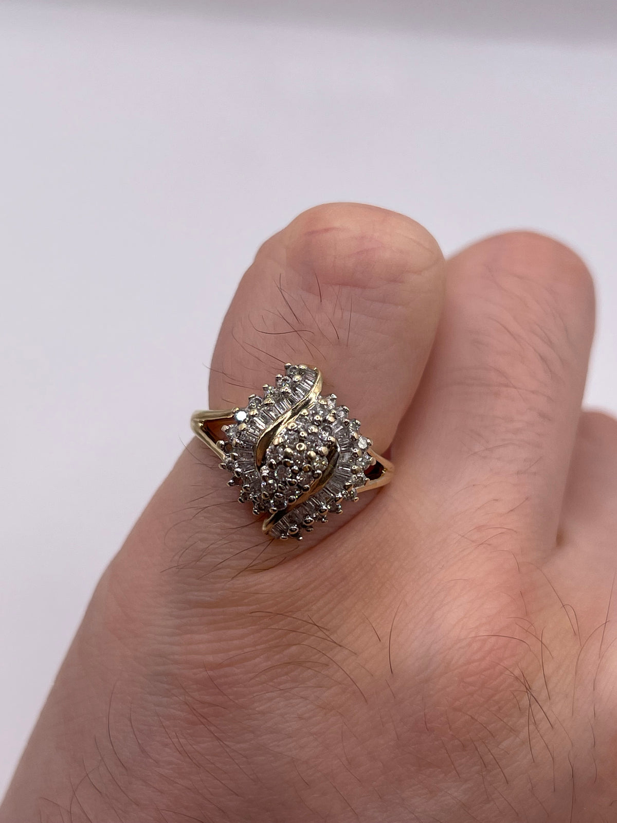 9ct gold diamond cluster ring
