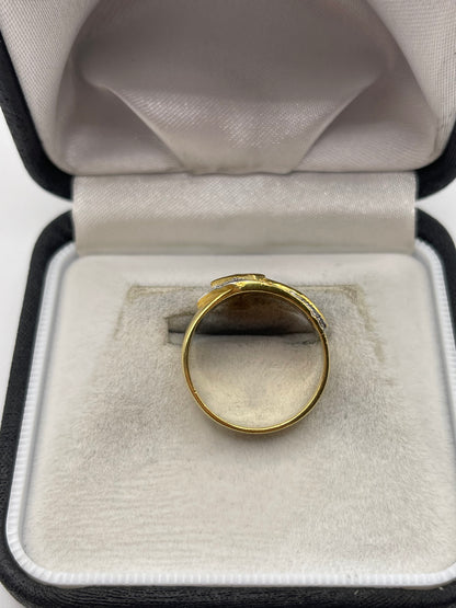 18ct gold ruby and diamond ring