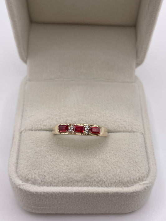 9ct gold spinel and diamond ring