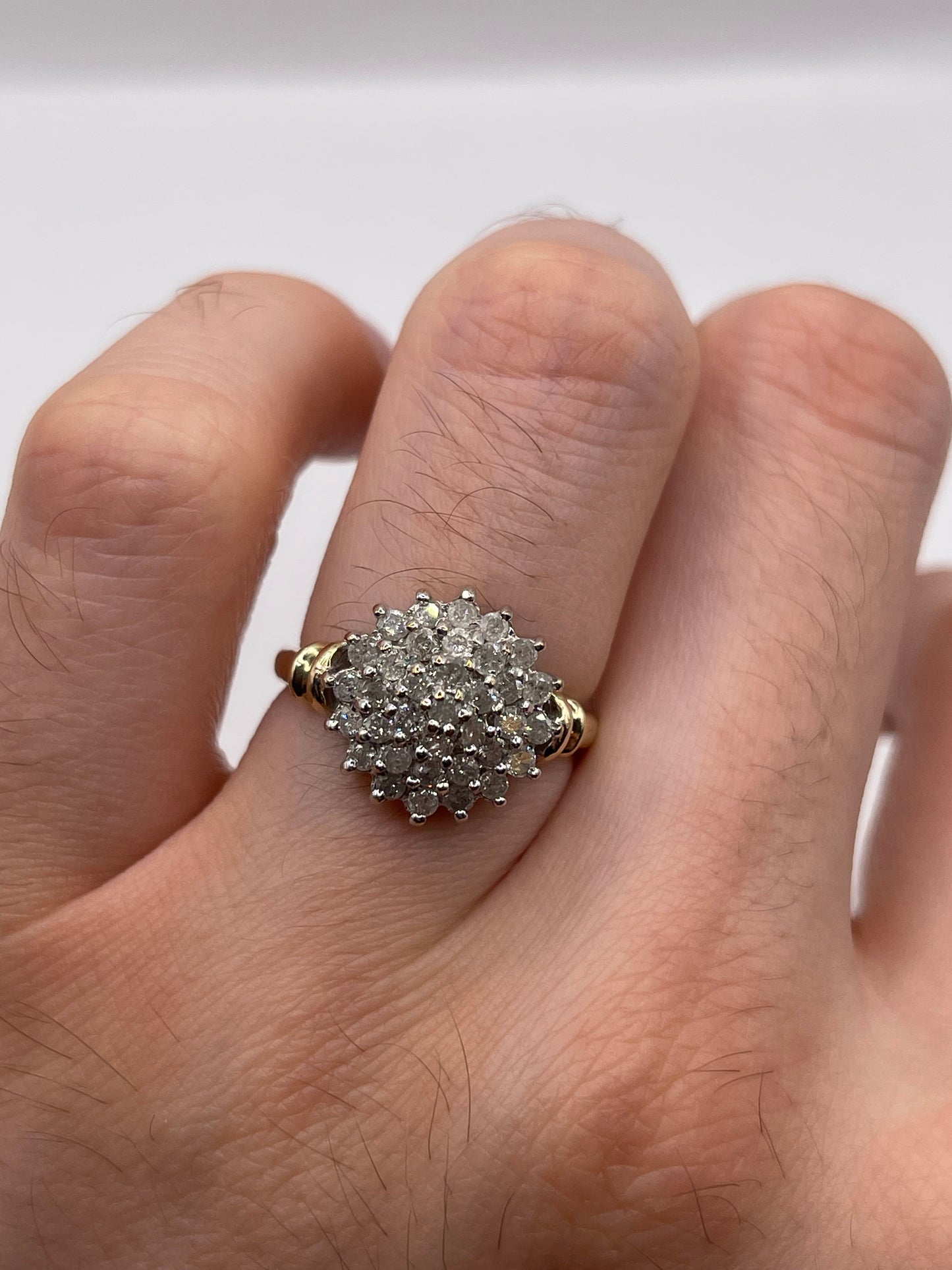 9ct gold 1ct diamond cluster ring