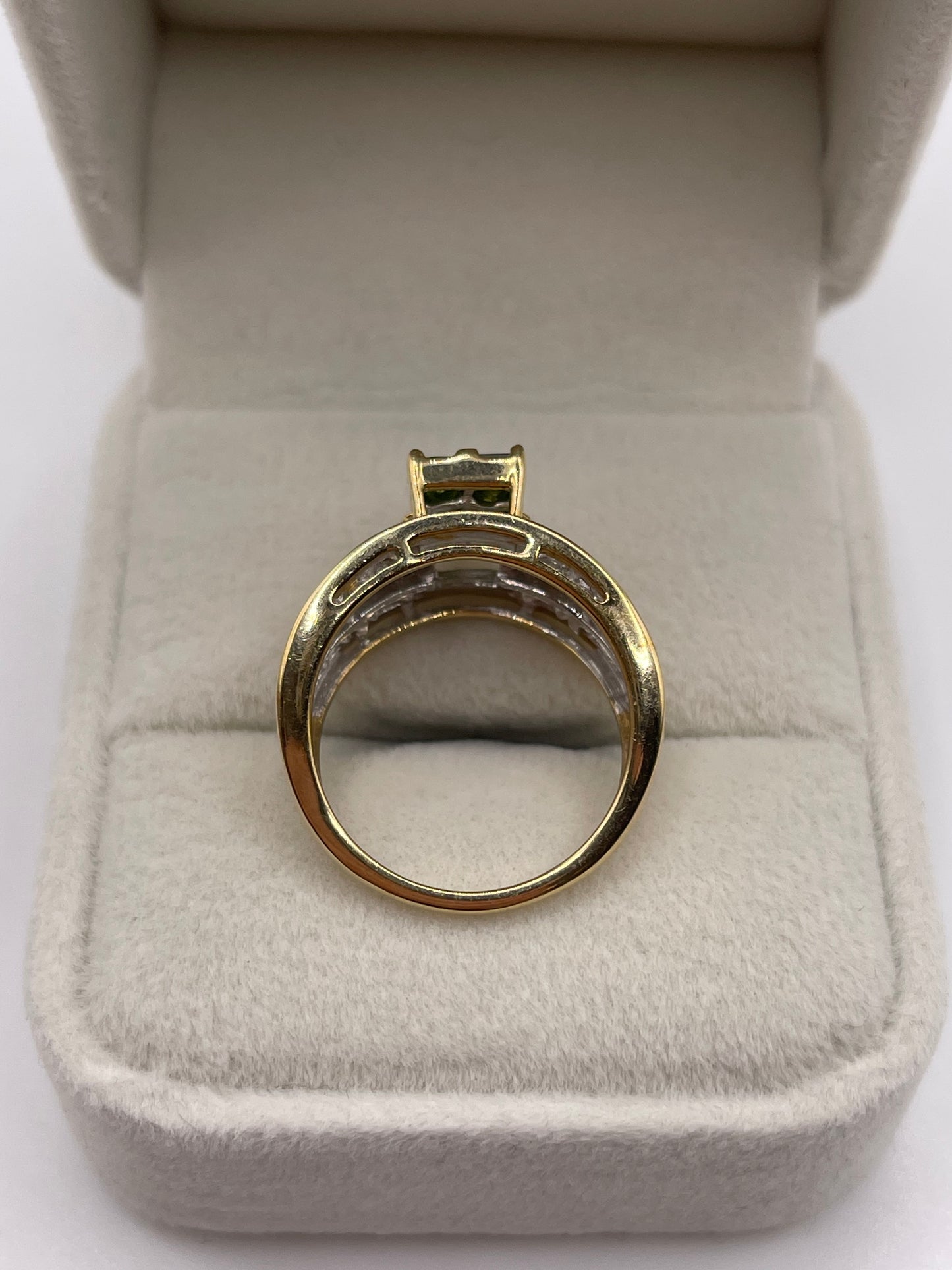 9ct gold diamond cluster ring inc green diamonds