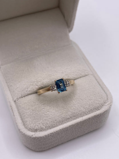 9ct gold topaz and diamond ring
