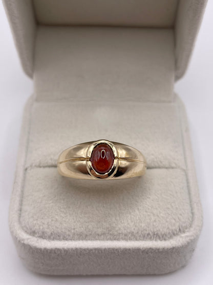 9ct gold cabochon garnet ring