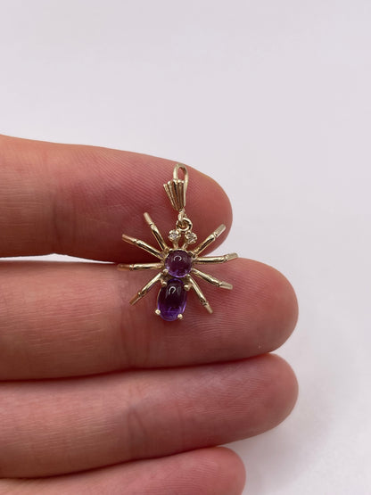9ct gold cabochon amethyst and diamond spider pendant