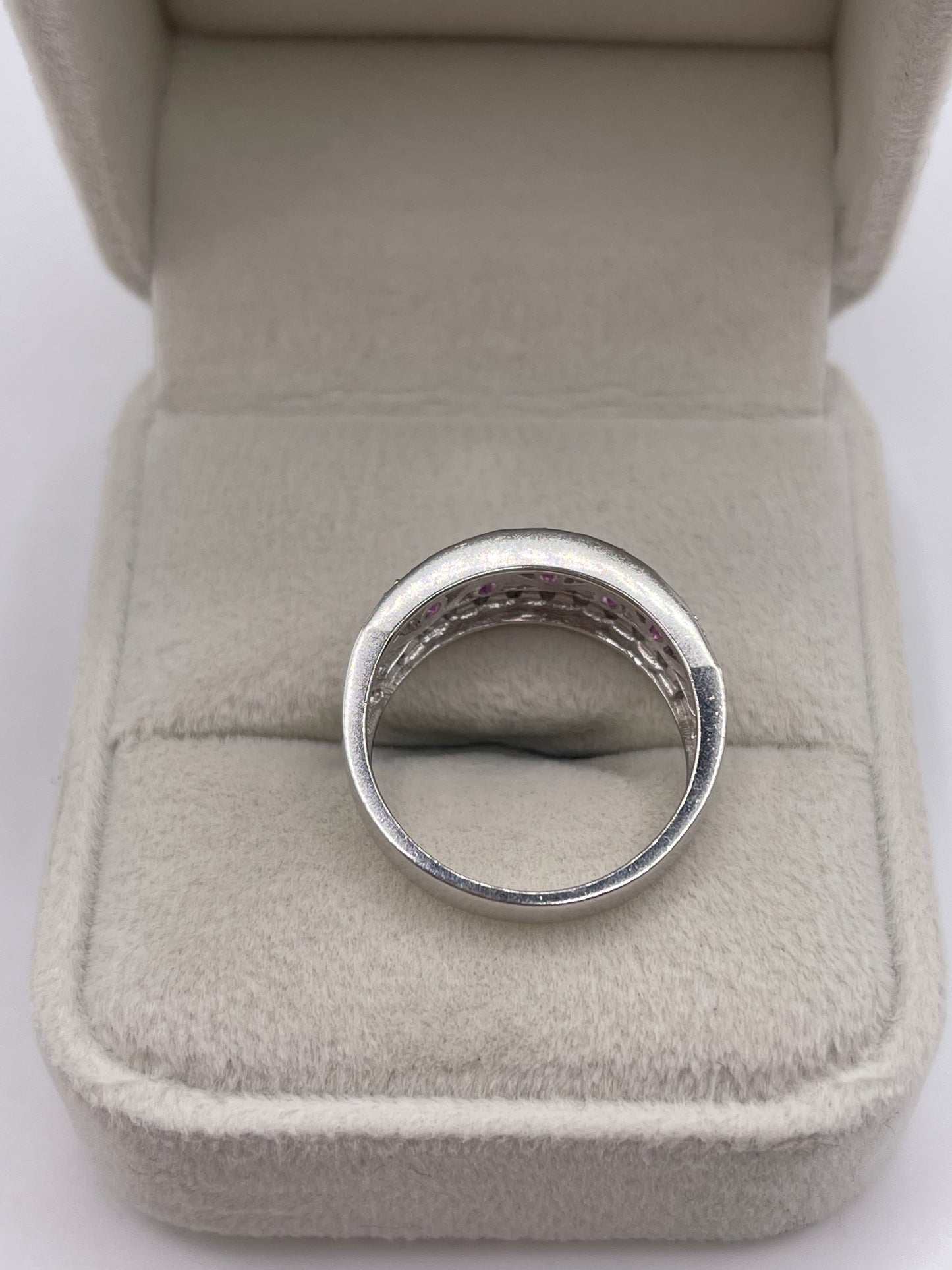9ct white gold pink sapphire and diamond ring