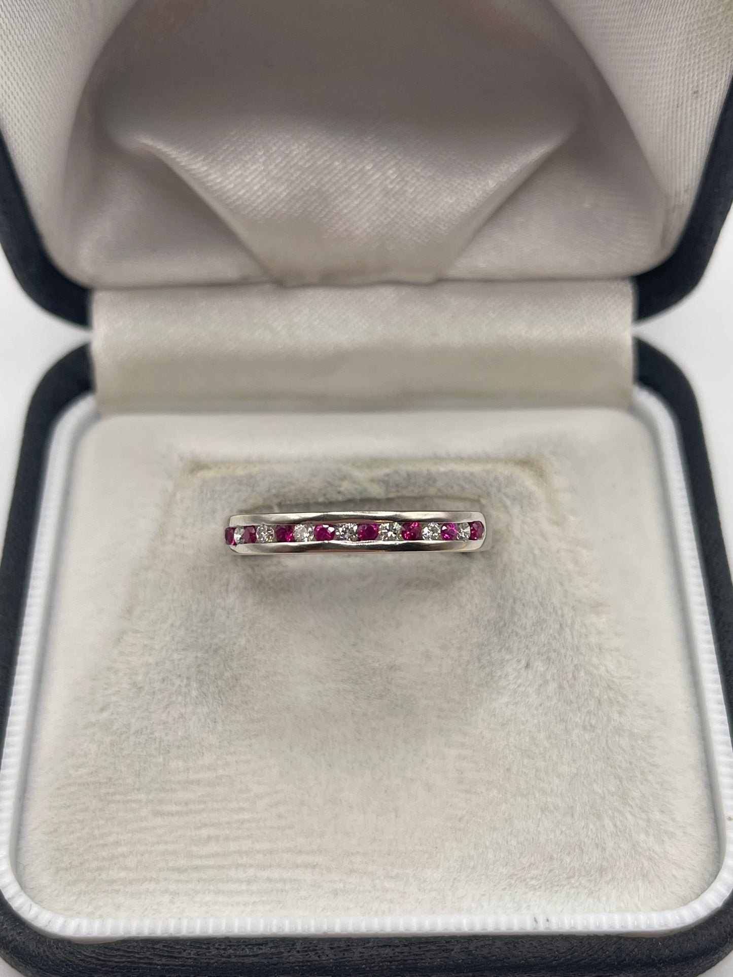 18ct white gold ruby and diamond ring