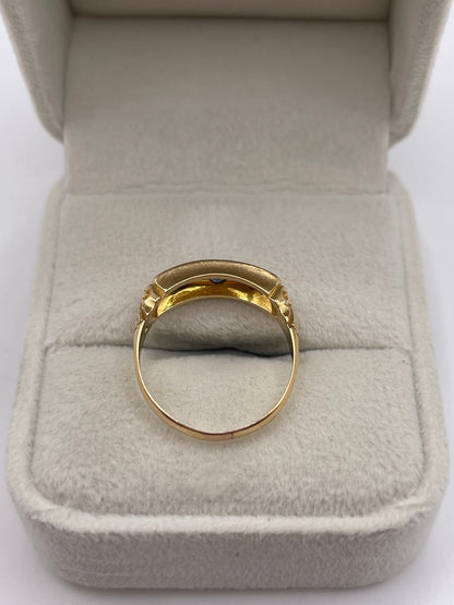 Antique 18ct gold sapphire and diamond ring