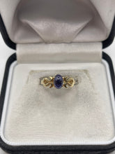 Load image into Gallery viewer, 9ct gold cabochon iolite ring
