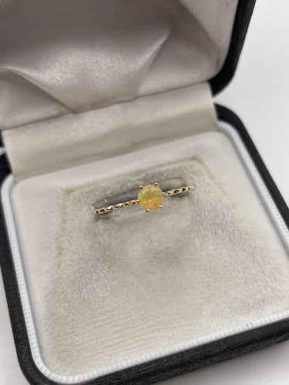 9ct gold opal ring
