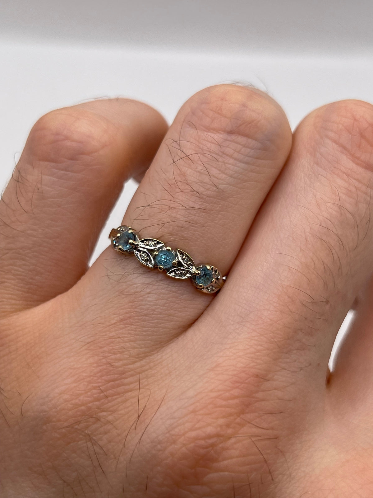 9ct gold topaz and diamond ring
