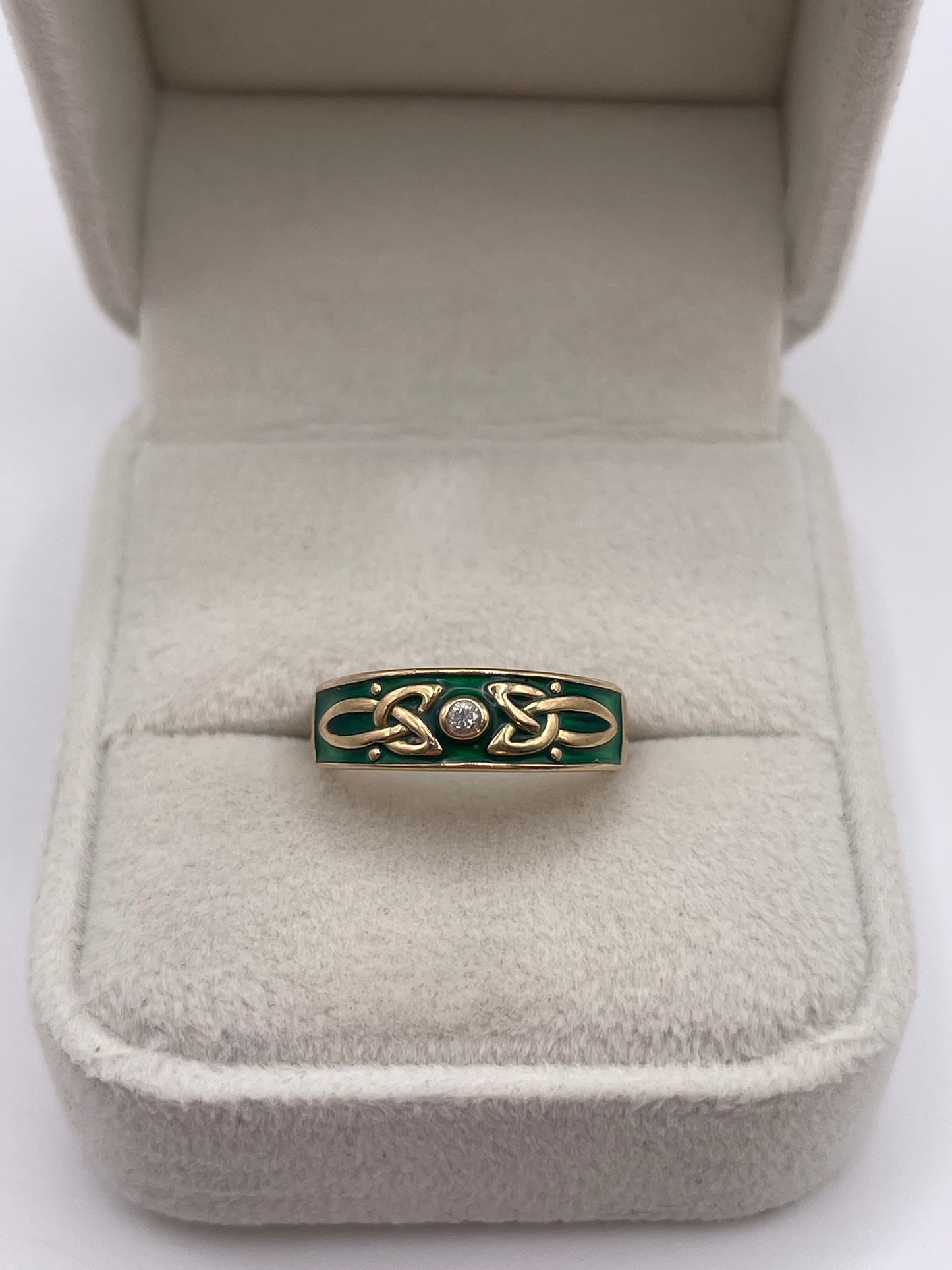 9ct gold enamel and diamond ring