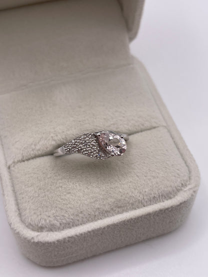 9ct white gold kunzite and diamond ring