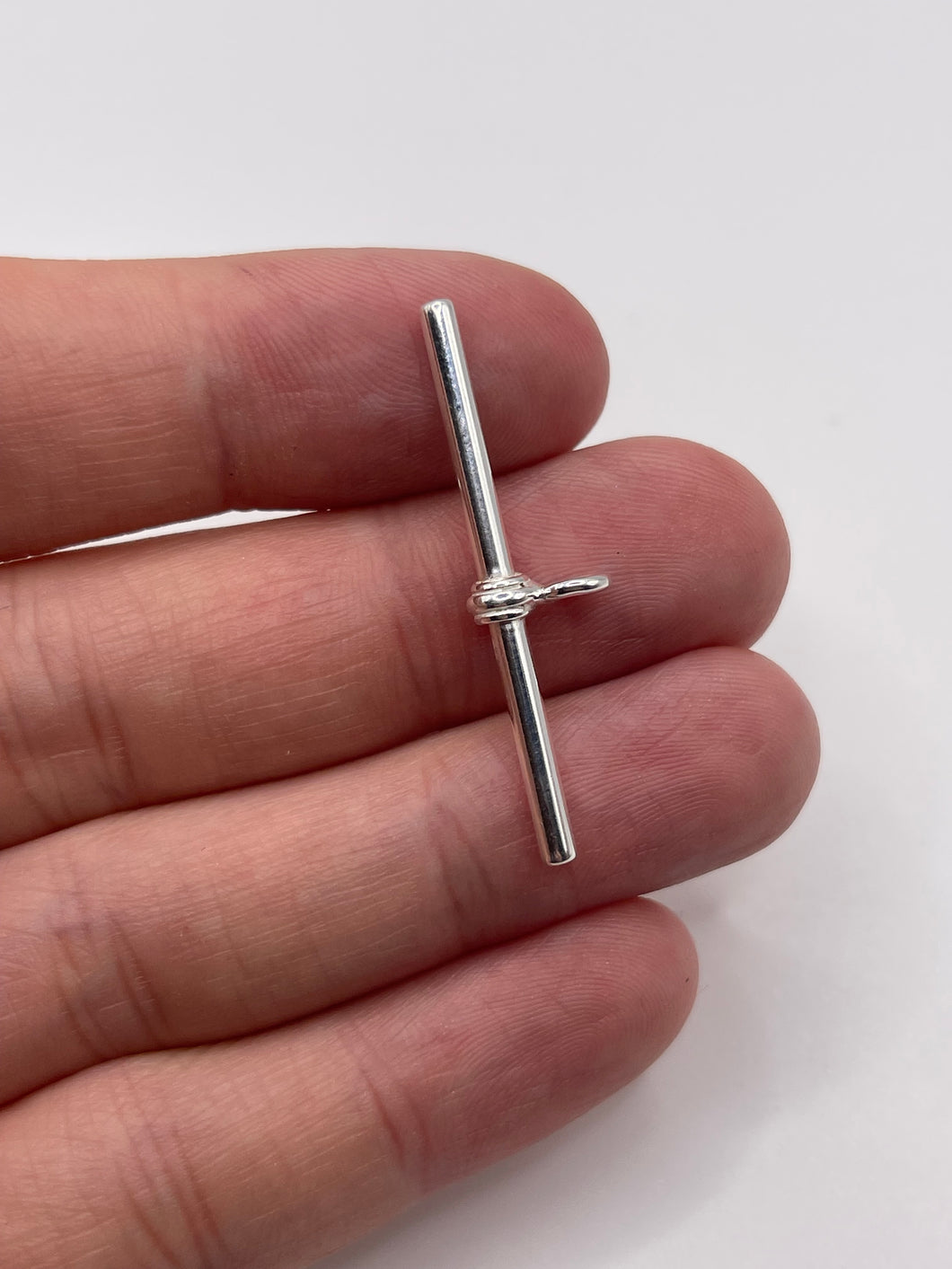 Silver T bar pendant