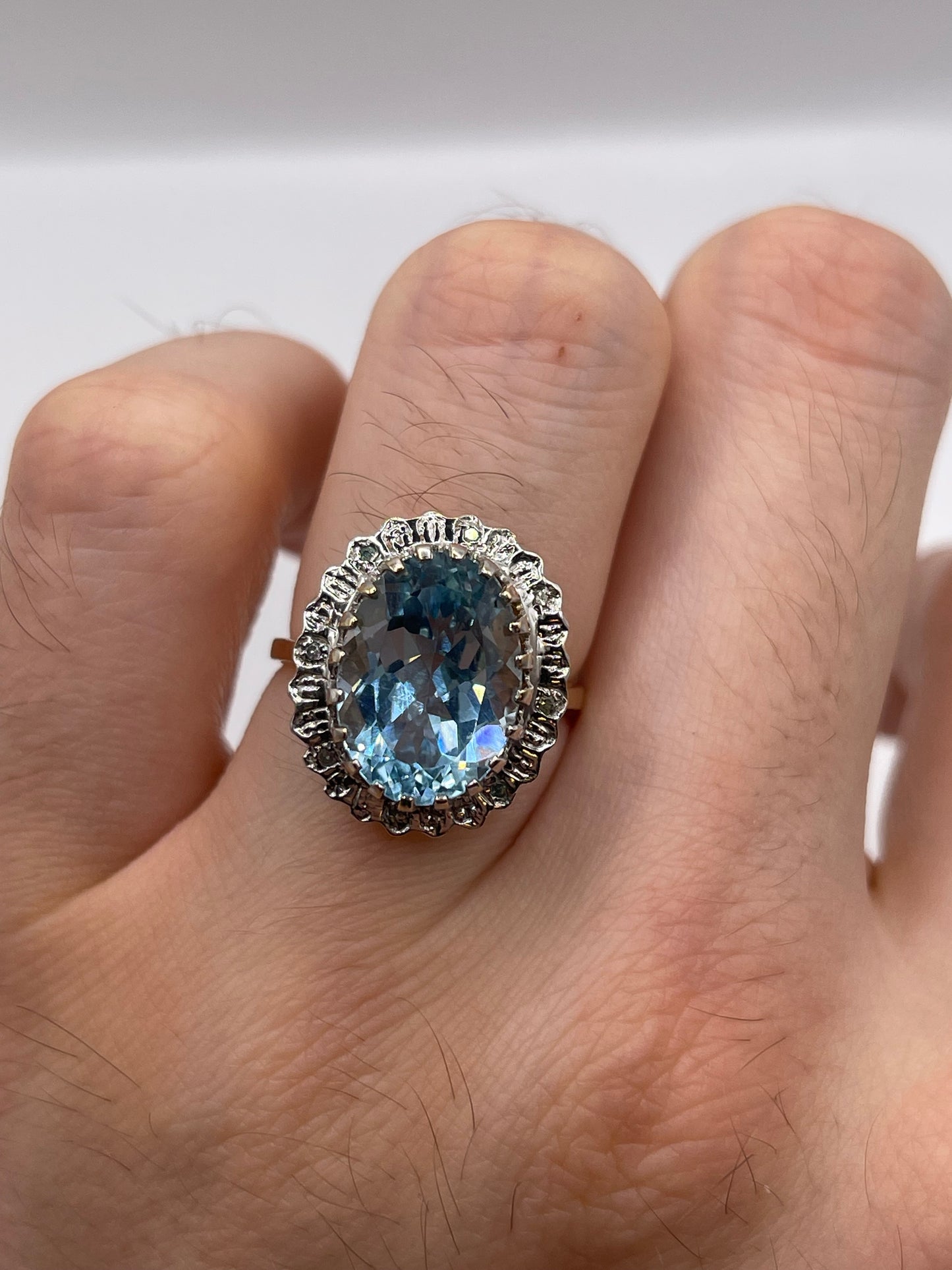 9ct gold topaz and diamond ring